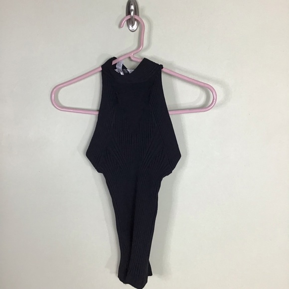 Women Shirt Resell Box Various sizes  10 pieces NWT- EUC Sizes Small to … - Picture 11 of 13